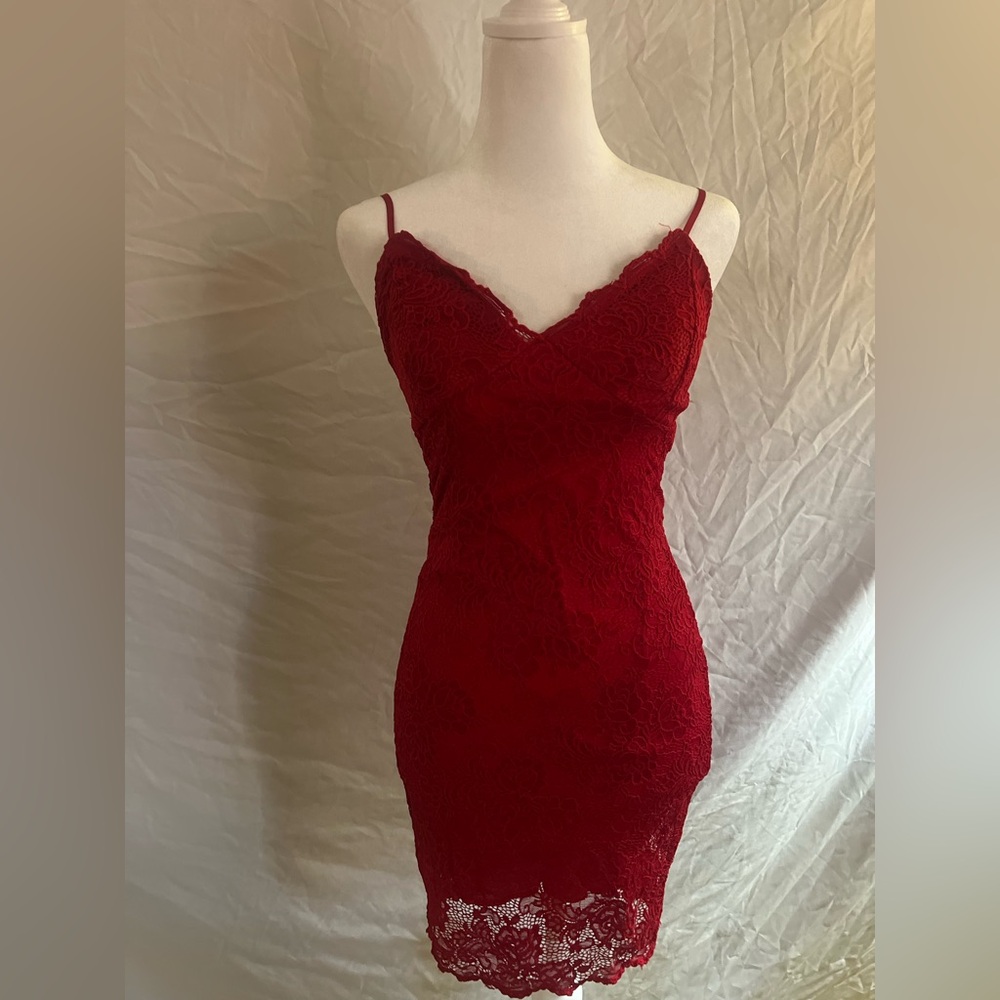 Windsor Red Floral Mini Dress Size Small